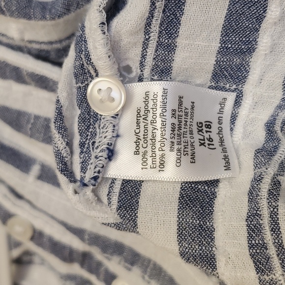 Time & Tru Cotton Top - Picture 3 of 5